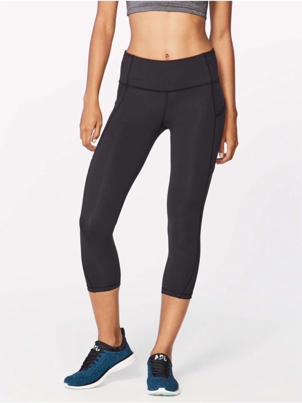 Lululemon Run On Crop 21” Legging Size 10